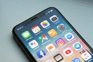 Blickpunkt Forschung: Wie Social Media Daten mit dem Kryptowährungs-Preis korrelieren