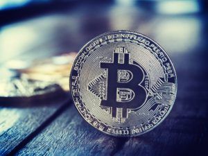 Virgin Galactic: Jeder sollte 1% seines Vermögens in Bitcoin investieren