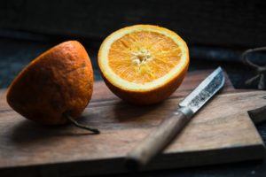 Halbierte Orange als Symbol