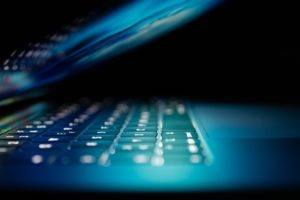 Laptop-Tastatur beleuchtet