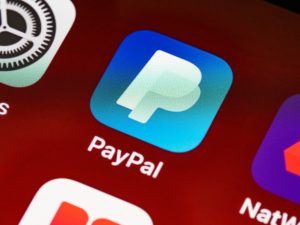 Startbildschirm mit PayPal App