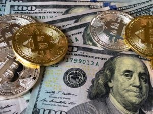 Bitcoin und Dollar