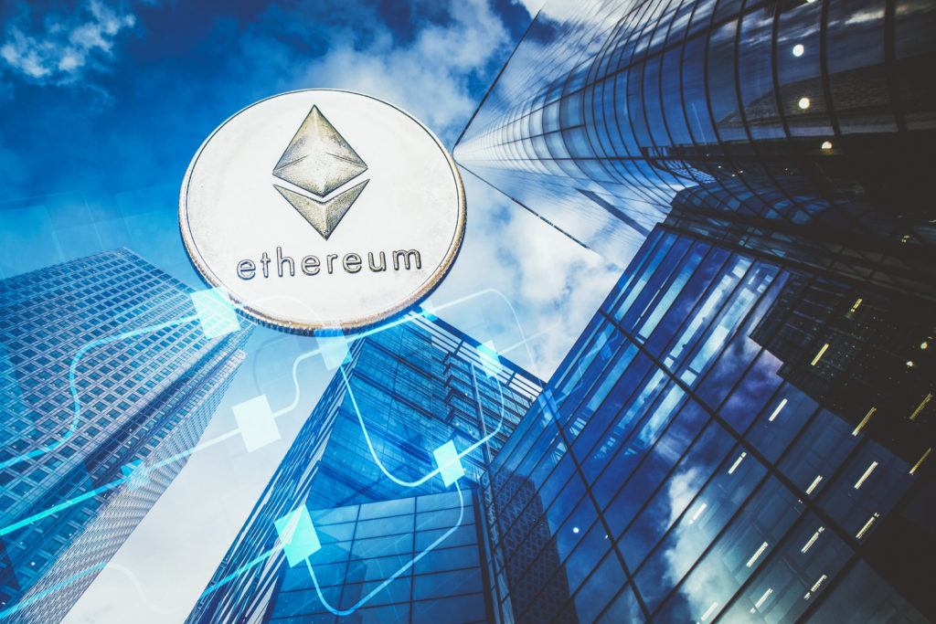 Ethereum vor ein Hochhaus Kulisse