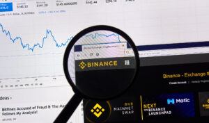 Binance reagiert auf den Druck von Regulierungsbehörden