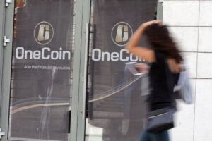 OneCoin: Hinter «Missing Cryptoqueen» nun ganz Europa her