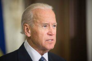 USA Präsident Biden beschwichtigt nach SVB-Crash Titelbild