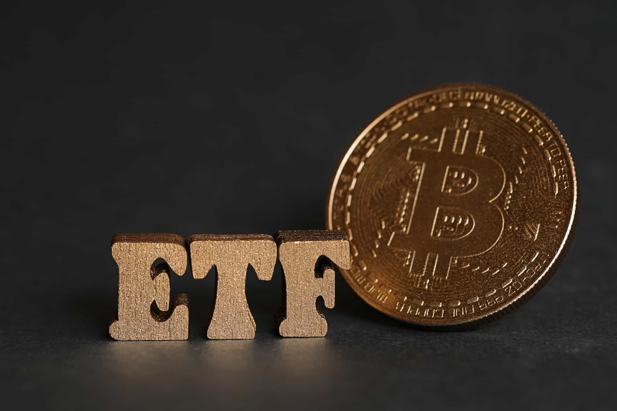 BlackRock verdient mit Bitcoin-ETF mehr als mit 25 Jahre Fonds - CoinPro.ch