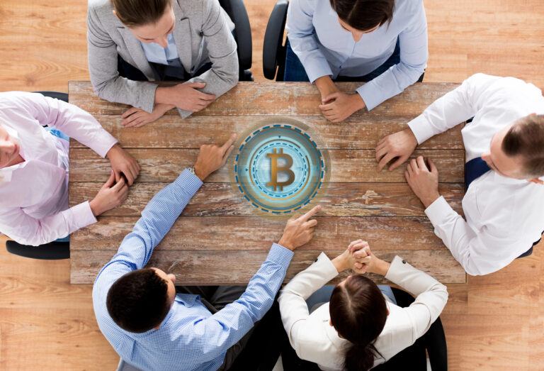 Krypto-News: Wieso ein brisantes Treffen für Aufregung sorgt