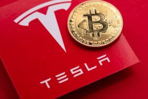Massiver Bitcoin-Abverkauf durch Tesla droht? Das sind die Fakten Titelbild