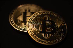 Amazon, Riot, Microsoft: Diese Unternehmen erwägen Bitcoin-Invest Titelbild
