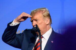 Trump lobt Bitcoin-Kurs, will an Förderung festhalten Titelbild