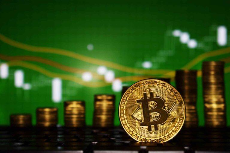 Bitcoin-Rallye startet Ende 2025? Das erwartet Standard Chartered Titelbild