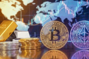 Gold- und Silberbarren liegen neben Bitcoin und Ethereum Münzen